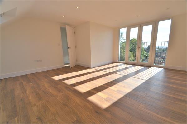 Worcester Crescent, Mill Hill